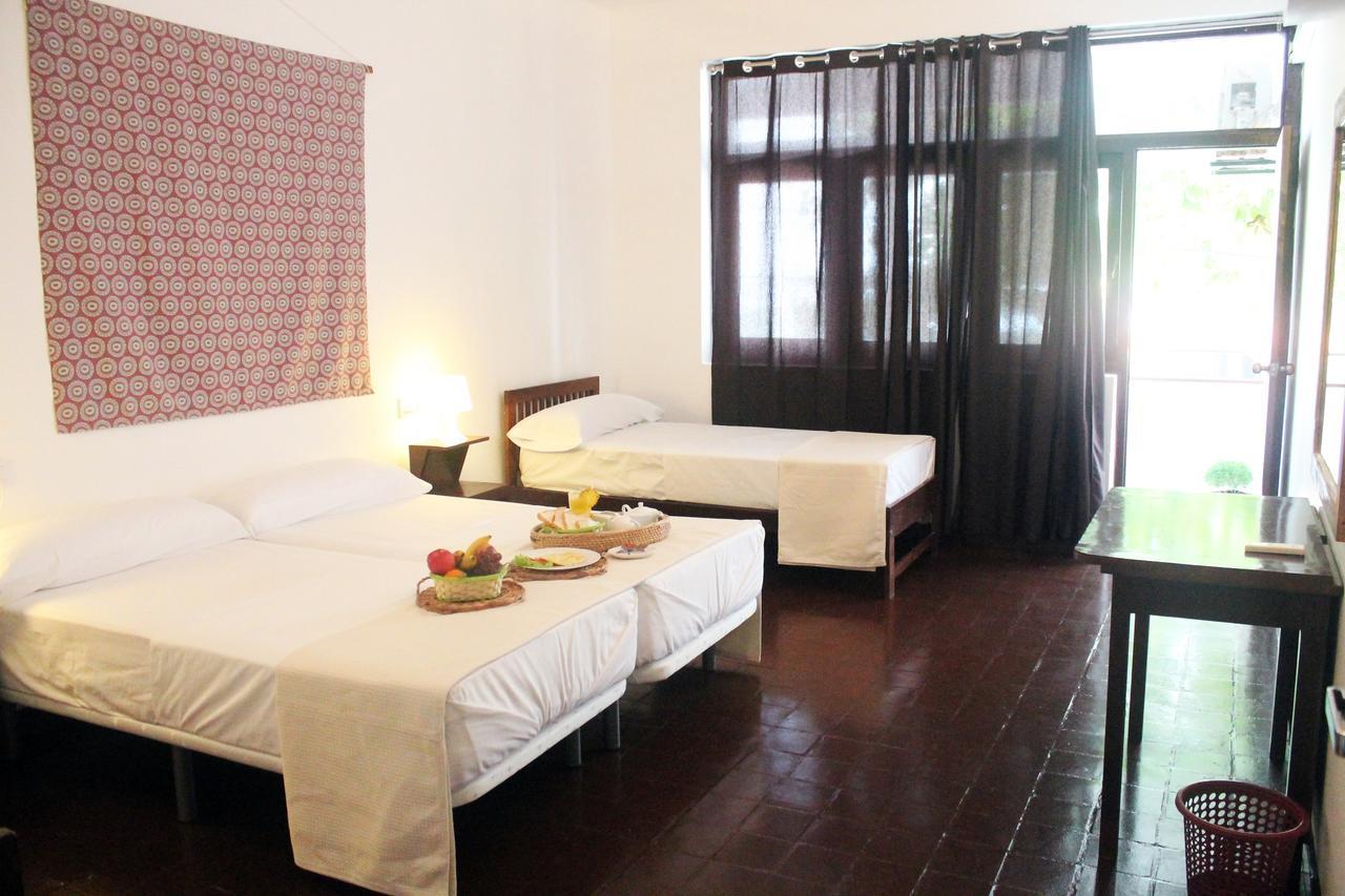 Coral Seas Beach Hikkaduwa Exteriér fotografie