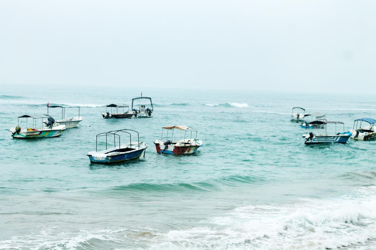 Coral Seas Beach Hikkaduwa Exteriér fotografie