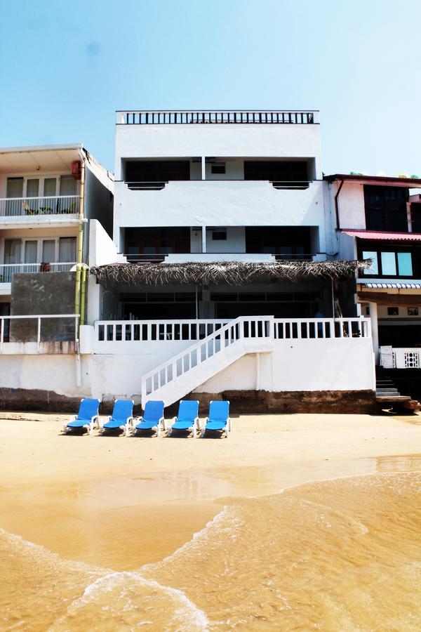 Coral Seas Beach Hikkaduwa Exteriér fotografie