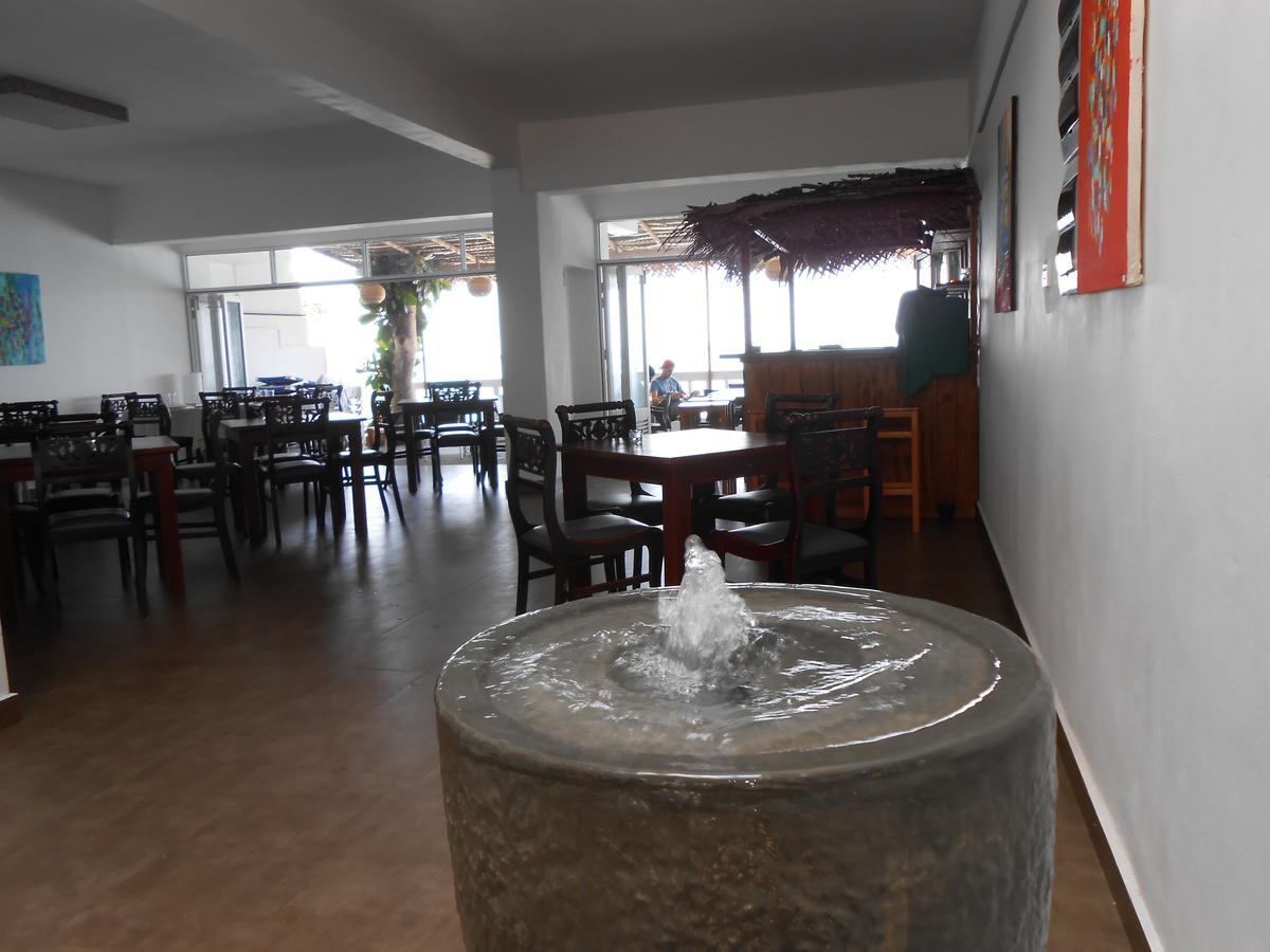 Coral Seas Beach Hikkaduwa Exteriér fotografie
