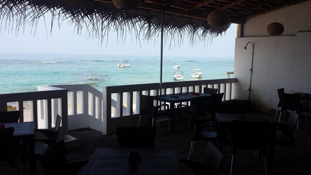 Coral Seas Beach Hikkaduwa Exteriér fotografie