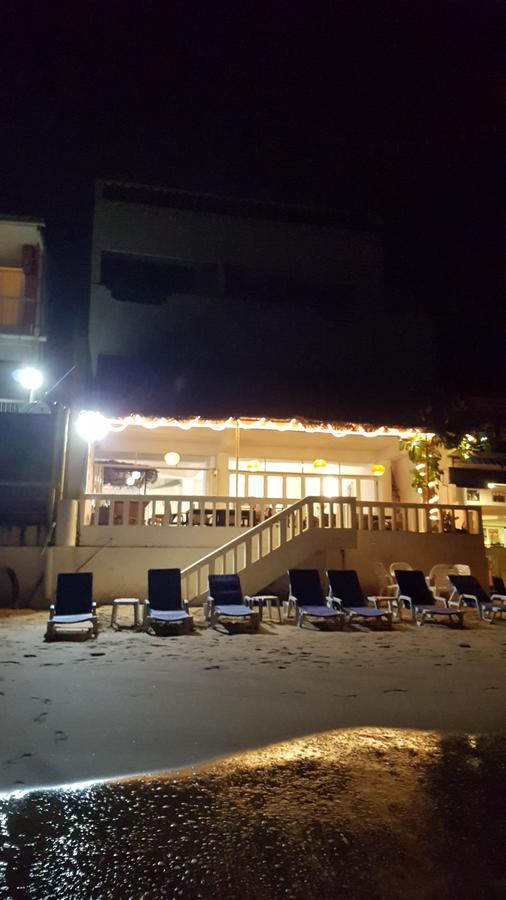 Coral Seas Beach Hikkaduwa Exteriér fotografie