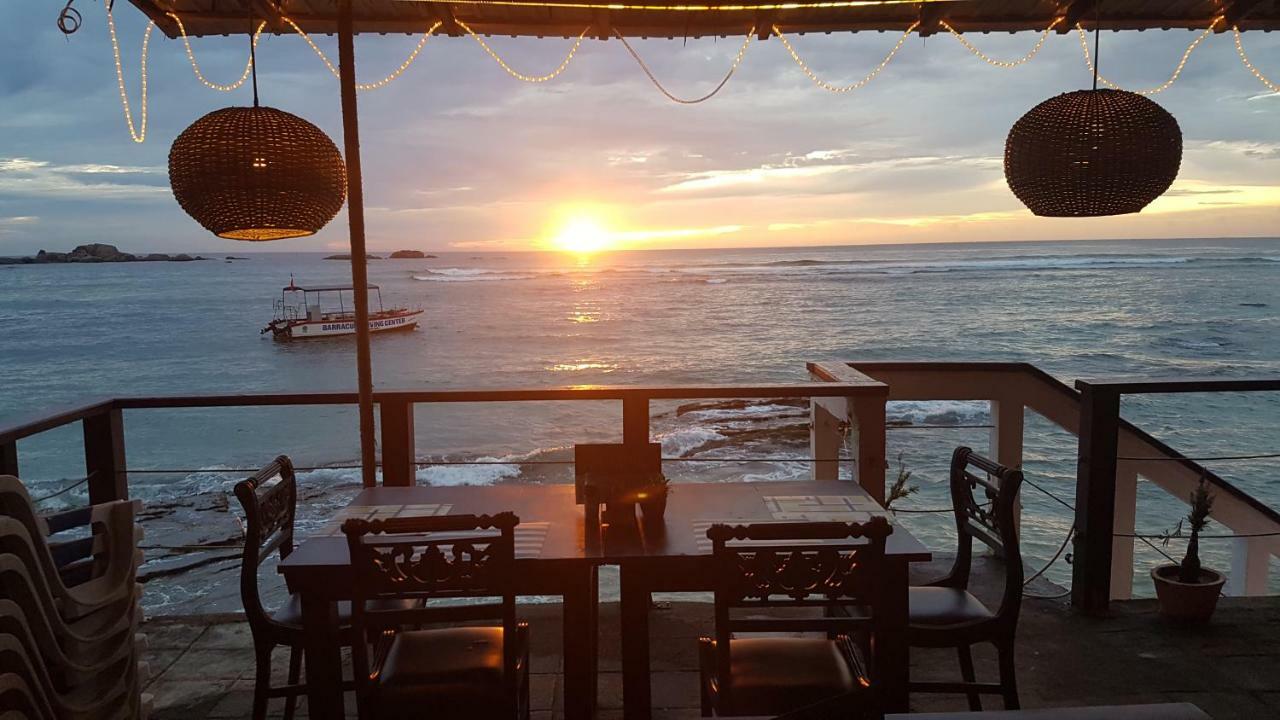 Coral Seas Beach Hikkaduwa Exteriér fotografie